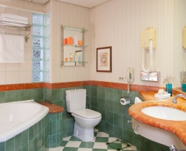 Двухместный номер Executive 2 отдельные кровати в Herods Palace Hotel