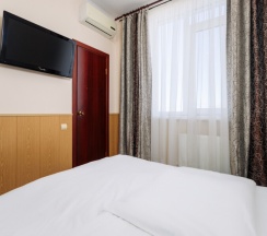 Стандарт с двуспальной кроватью , с видом на море и реку до 3 гостей в Дельфин парк