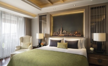 Четырёхместный люкс Chao Phraya с 2 комнатами с видом на реку в Anantara Riverside Bangkok Resort