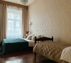 3-комнатная квартира прямо на Невском проспекте, самый центр Петербурга в Rauktis apartments