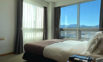 Двухместный номер Standard с видом на горы двуспальная кровать в Hotel Maremons