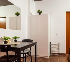 стандартный трехместный номер или номер для двух взрослых  с двумя детьми в Relax88