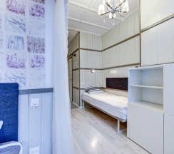 Улучшеный трёхместный с собственным душем (3 этаж) в Аврора на Почтамтской