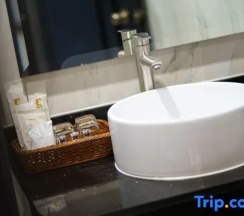 Номер Deluxe в Lhc Hotel And Resort