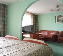 Четырёхместный люкс Standard в 40 лет Победы