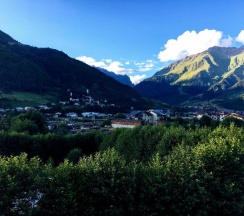 Номер Standard в Hotel Mountain Mestia
