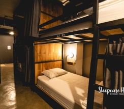 Кровать в общем номере в Sleepcase Hostel
