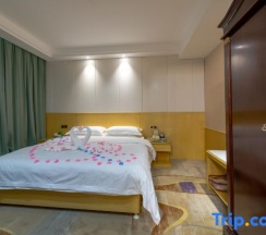 Семейный номер Standard в Dunhuang Hotel