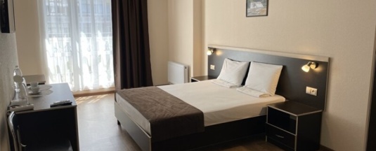 Эконом (с французским балконом) в Альба