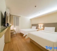 Двухместный номер Standard (2 отдельные кровати) в Hanting Hotel Shanghai Huanqiugang
