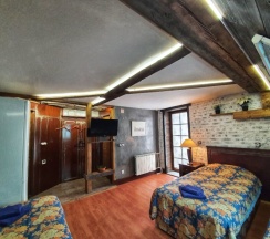 4 местный номер в Свирская