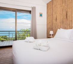 Бунгало с балконом и с видом на море в Bluerama Resort
