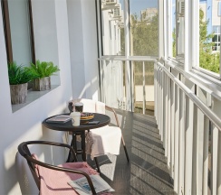 Трехместный люкс в Дружба