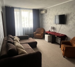 Двухкомнатный с видом на море/family room with sea view в Rich House