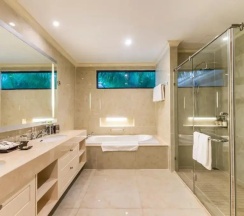 Апартаменты с доступом в парк VinWonders с 4 комнатами в Vinpearl Resort & Spa Nha Trang Bay