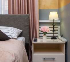 Двухместный номер с одной большой двуспальной кроватью и собственной ванной комнатой в Goldie Home