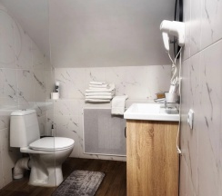 Четырёхместный номер семейный Улучшенный в Гнездо. Хорошее место