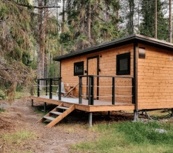 Домик на двоих в New Camp