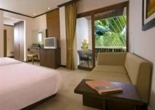 Одноместный номер Standard с видом на сад двуспальная кровать в Thai House Beach Resort