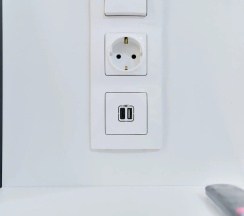 Двухместный номер Deluxe с балконом и с видом на город 2 отдельные кровати в Апартаменты Новые в Минск-Мир возле Avia mall