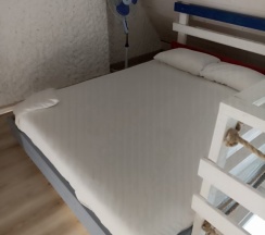 Четырёхместный номер Deluxe с балконом и с красивым видом из окна в Дом на Балтийской косе