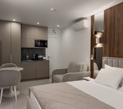 Студия с выходом к бассейну в Монтевиль by Adamand Resort