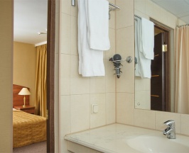 Номер Стандарт с двуспальной кроватью в Ладога