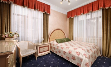 ДВУХМЕСТНЫЙ НОМЕР (№7) в Dombai Palace