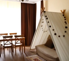 4х местный номер Супериор с оформлением в Alpen House