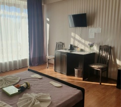 Двухместный с двухспальной кроватью улучшенный в Anastasia