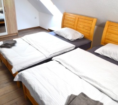 Пятиместные апартаменты в Таунхаус