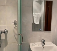 Двухместный люкс с балконом и с красивым видом из окна двуспальная кровать в Серая лошадь