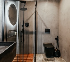 Двухместный номер Супериор с балконом и с видом на горы двуспальная кровать в Moon2