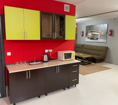 Койко-место в общем оранжевом номере в Ижстория