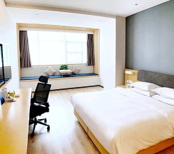 Двухместный номер Standard двуспальная кровать в Holiday Inn Express Jinan Exhibition Center by IHG