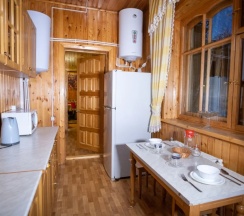 Коттедж 2-х этажный с кухней и камином в Орлиное гнездо