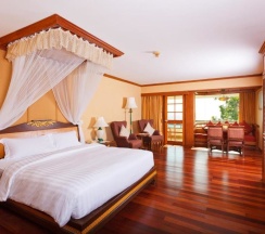 Люкс Jacuzzi Grand в Diamond Cliff Resort & Spa, Patong Beach