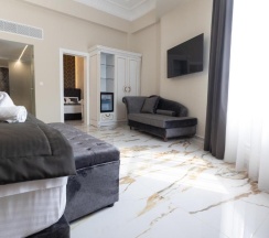 Семейный люкс Deluxe в Modern Luxury Hotel