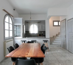 Коттедж в Downtown cottage 3 floors- sea view