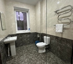 Стандартный трехместный номер в Николаевский