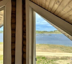 Семейный коттедж с красивым видом из окна в Ригола