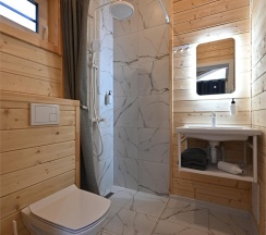 Мини-Барнхаус в Река & Песок