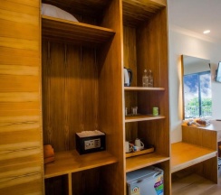 Двухместный номер Deluxe с видом на море двуспальная кровать в Samui Bayview Resort & Spa