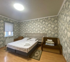 Номер стандарт улучшенный с 1 двуспальной кроватью в Дом туриста