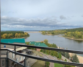 ДВУХКОМНАТНЫЙ НОМЕР КАТЕГОРИИ "ЛЮКС" Вид на ВОЛГУ в Lada-resort