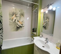 2-комнатные апартаменты стандарт с диваном в BestFlat24 (БэстФлэт24) на бульваре Волжский 113А корпус 8