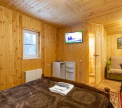Двухместное шале с красивым видом из окна двуспальная кровать в Forest house resort