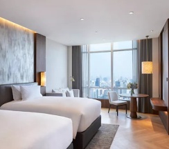 Двухместный люкс Royal двуспальная кровать в Centara Grand & Bangkok Convention Centre at CentralWorld