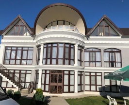 Двухместный номер Deluxe с балконом двуспальная кровать в Нина