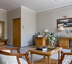 Люкс в Голден отель